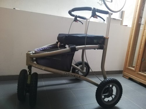 Rollator Bild 1